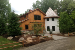 Lapeer-Barn-Side-Entrance